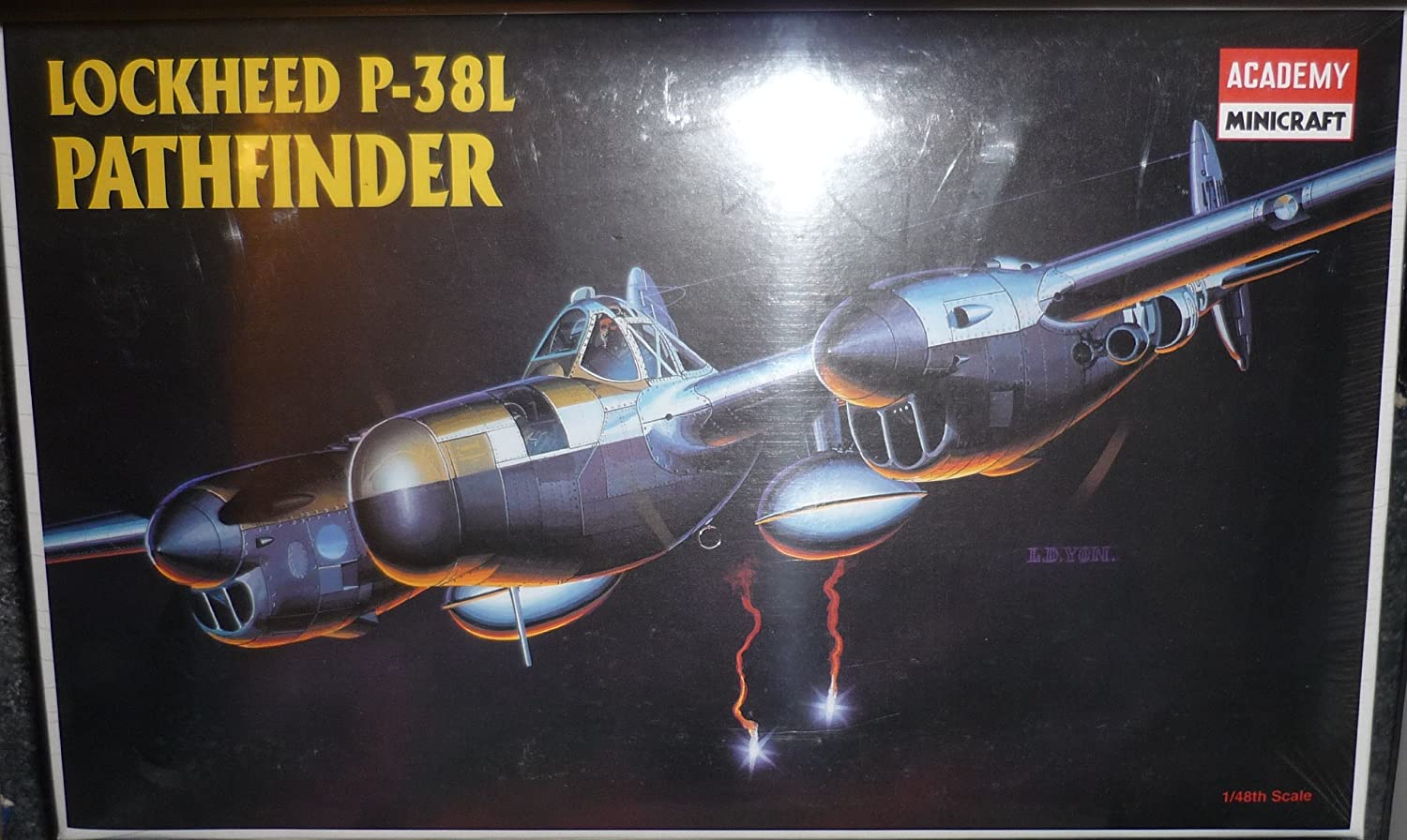 Lockheed P-38L Pathfinder Model Kit